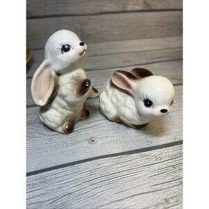 Vintage Japan Bunny Rabbit Salt and Pepper Shakers | Ceramic